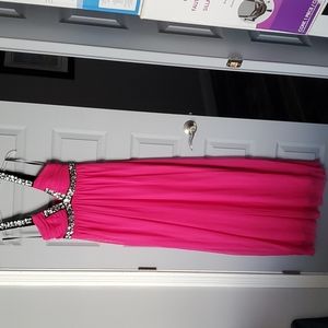 Long dresser in Hot Pink. Size 7 Windsor